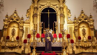 Solemne y devoto Besamanos a Nuestro Padre Jesús del Gran Poder en la Semana Santa del año 2025