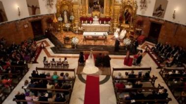 Apertura del libro de bodas para 2027 en la Basílica del Gran Poder