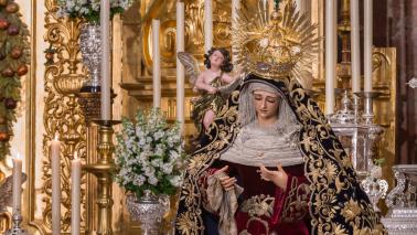 Viernes 16 de mayo ofrenda de flores a la Santísima Virgen